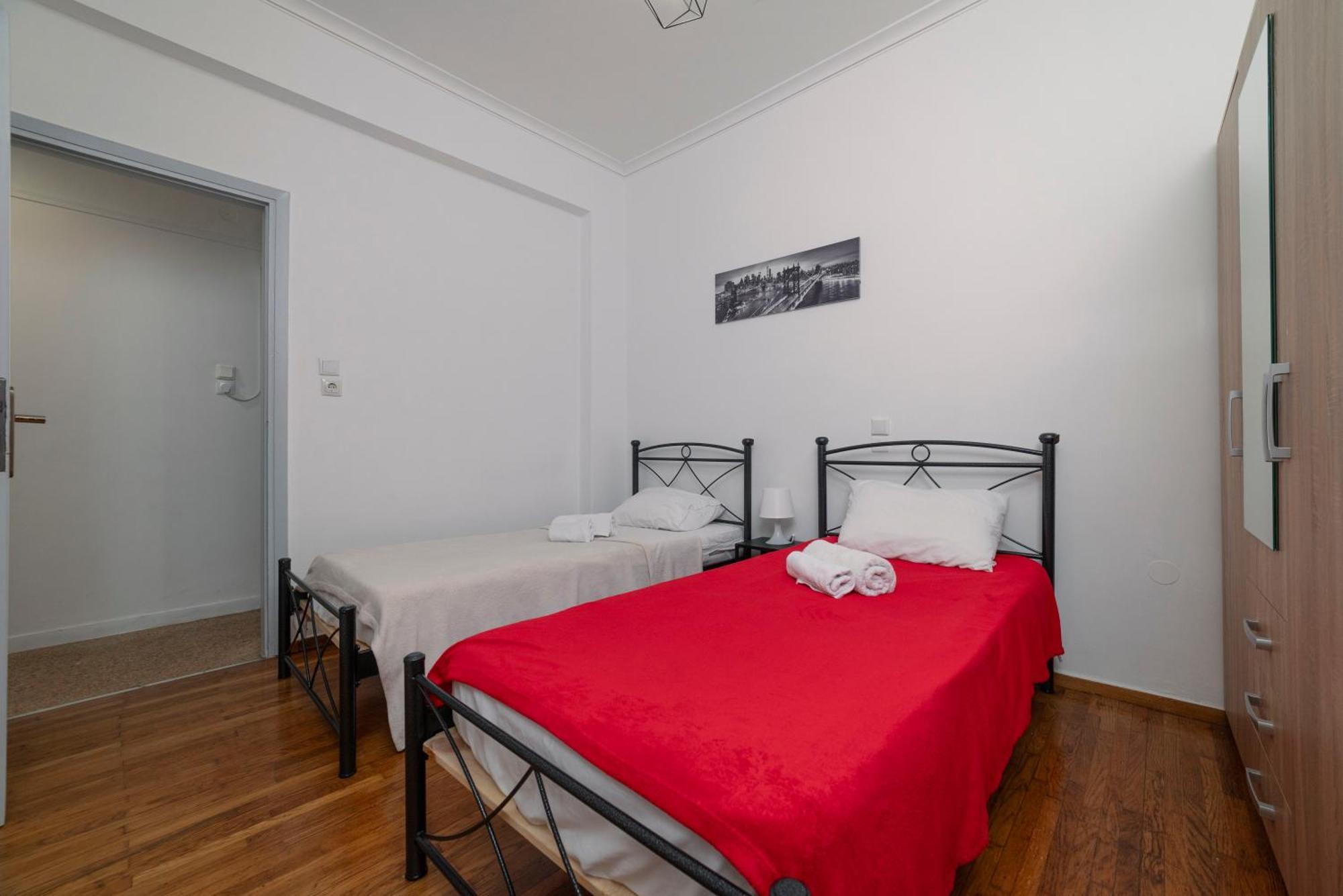 Local Urban Living 2Bd Apartment In 아테네 외부 사진