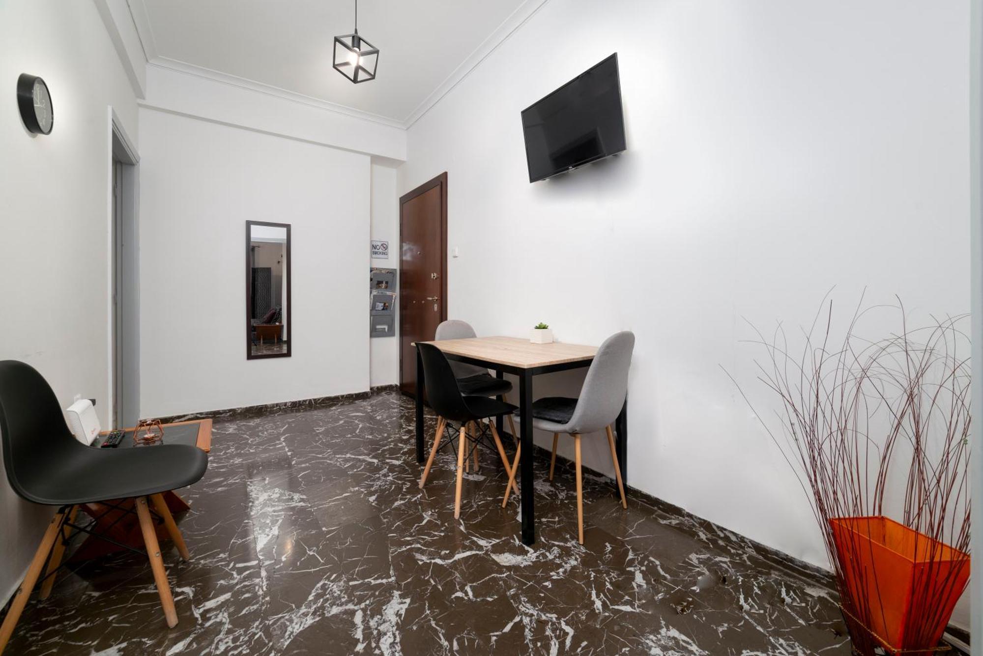 Local Urban Living 2Bd Apartment In 아테네 외부 사진